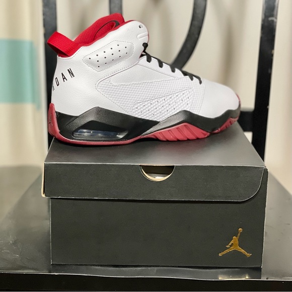 Jordan lift off - Picture 1 of 2